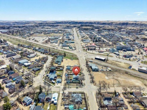 618 5 Street East, Drumheller, AB - Outdoor With View