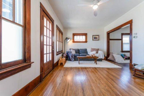 618 5 Street East, Drumheller, AB - Indoor