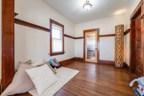 618 5 Street East, Drumheller, AB - Indoor Photo Showing Other Room