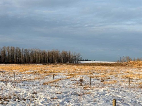 7005 53 Highway, Ponoka, AB 