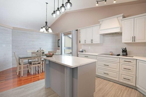 75 Upland, Brooks, AB - Indoor Photo Showing Kitchen With Upgraded Kitchen
