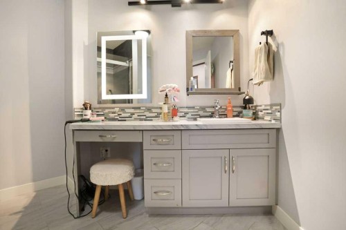 75 Upland, Brooks, AB - Indoor Photo Showing Bathroom