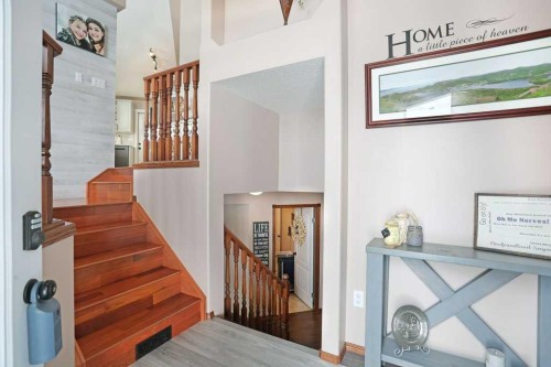 75 Upland, Brooks, AB - Indoor Photo Showing Other Room