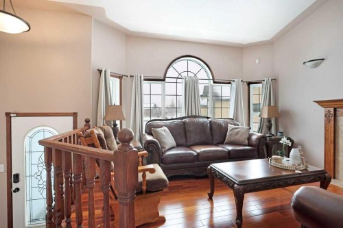 75 Upland, Brooks, AB - Indoor Photo Showing Living Room