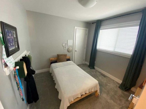 959 Miners Boulevard West, Lethbridge, AB - Indoor Photo Showing Bedroom