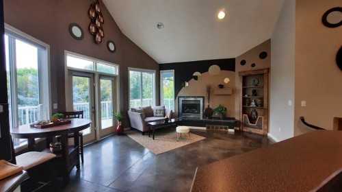 2070 Newcastle Trail, Drumheller, AB - Indoor With Fireplace