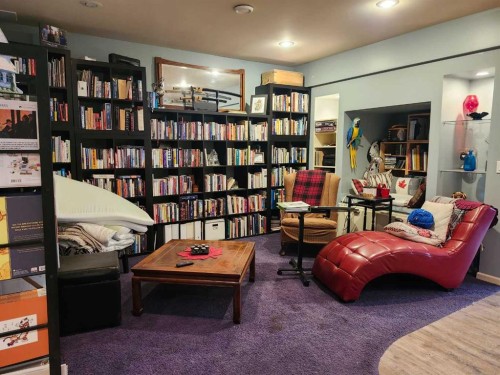 2070 Newcastle Trail, Drumheller, AB - Indoor Photo Showing Office