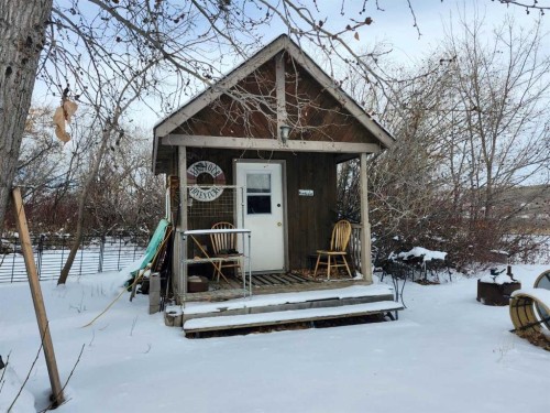 2070 Newcastle Trail, Drumheller, AB - Outdoor