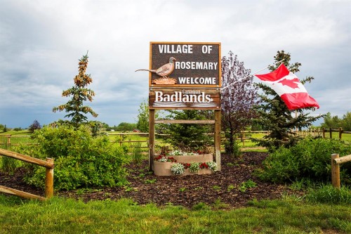 630 Iris Street, Rosemary, AB 