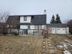 406 8 Street SOUTH Beiseker, AB T0M 0G0