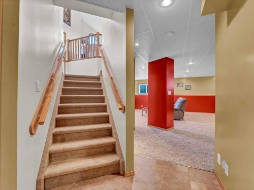 99 Greystone Close, Brooks, AB - Indoor Photo Showing Other Room