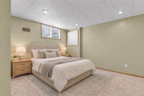 99 Greystone Close, Brooks, AB - Indoor Photo Showing Bedroom