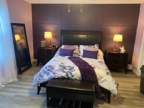 131 Bridlewood View Sw, Calgary, AB - Indoor Photo Showing Bedroom