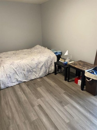 131 Bridlewood View Sw, Calgary, AB - Indoor Photo Showing Bedroom