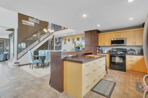 5221 Westridge Drive, Blackfalds, AB - Indoor Photo Showing Kitchen