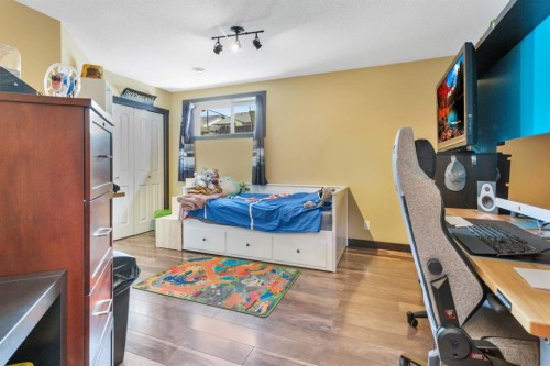 5221 Westridge Drive, Blackfalds, AB - Indoor Photo Showing Bedroom