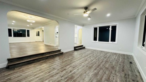 217 3 Street West, Munson, AB - Indoor Photo Showing Other Room