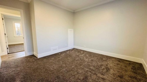 217 3 Street West, Munson, AB - Indoor Photo Showing Other Room