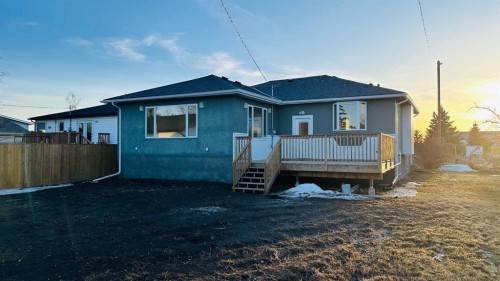 217 3 Street West, Munson, AB - Outdoor With Deck Patio Veranda
