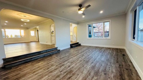 217 3 Street West, Munson, AB - Indoor Photo Showing Other Room