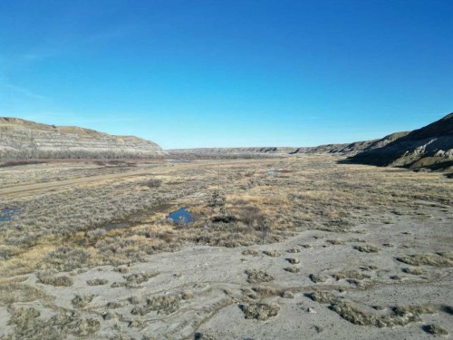 Se 6 28 18 W4 Highway 10, Drumheller, AB 