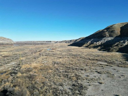 Se 6 28 18 W4 Highway 10, Drumheller, AB 