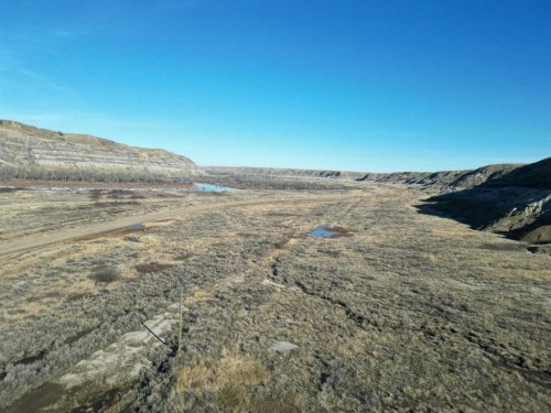 Se 6 28 18 W4 Highway 10, Drumheller, AB 