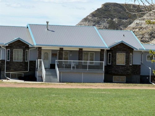 765 Excelsior Avenue, Drumheller, AB - Outdoor With Deck Patio Veranda