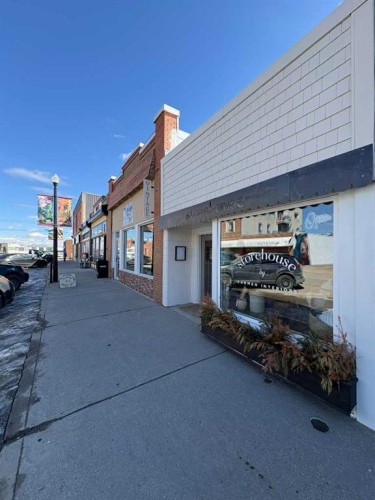 2021 19 Avenue, Didsbury, AB 