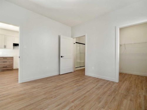 7042 48 Street, Taber, AB - Indoor