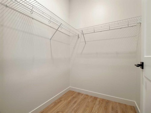 7042 48 Street, Taber, AB - Indoor With Storage