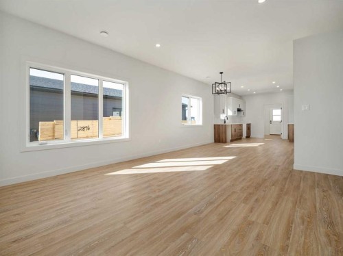7042 48 Street, Taber, AB - Indoor