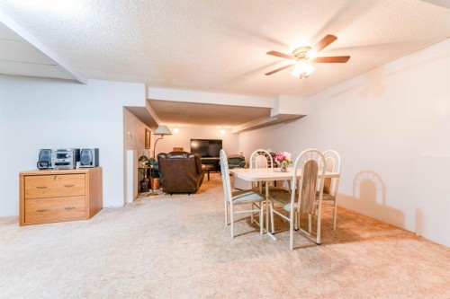 708 Bankview Close, Drumheller, AB - Indoor