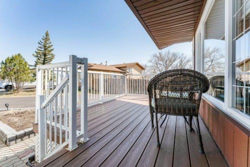 708 Bankview Close, Drumheller, AB - Outdoor With Deck Patio Veranda With Exterior