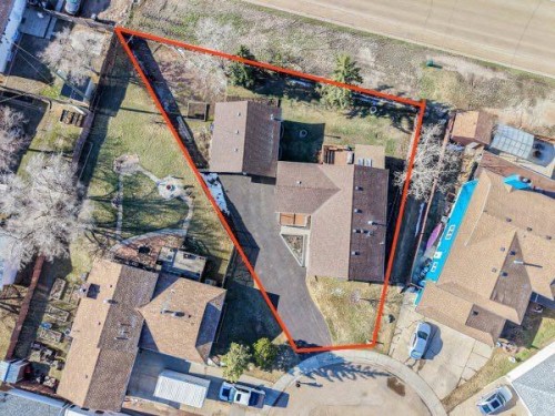 708 Bankview Close, Drumheller, AB - 