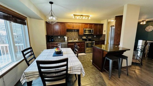 609 1 Street Sw, Drumheller, AB - Indoor
