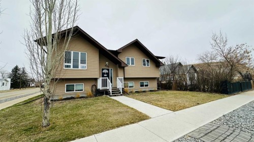 609 1 Street SW  Drumheller, AB T0J 0Y6