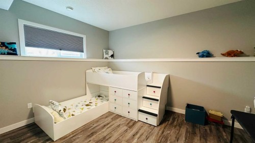 609 1 Street Sw, Drumheller, AB - Indoor Photo Showing Other Room