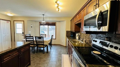 609 1 Street Sw, Drumheller, AB - Indoor
