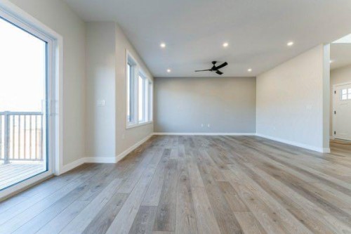 157 10 Avenue Se, Drumheller, AB - Indoor Photo Showing Other Room