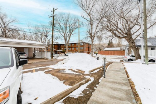 108-190 3 Avenue, Drumheller, AB - Outdoor