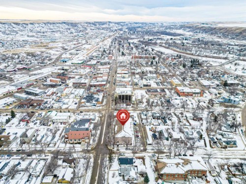108-190 3 Avenue, Drumheller, AB - Outdoor With View