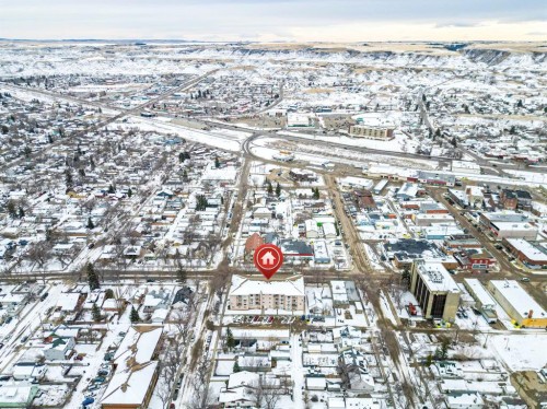 108-190 3 Avenue, Drumheller, AB - Outdoor With View