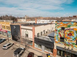 325 5 Street SOUTHLethbridge, AB T1J 2B4