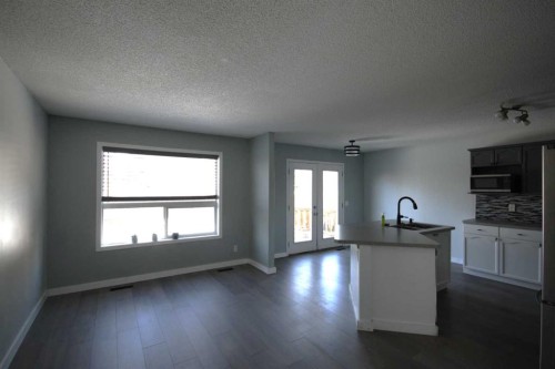 309 Bridleridge Way Sw, Calgary, AB - Indoor Photo Showing Kitchen