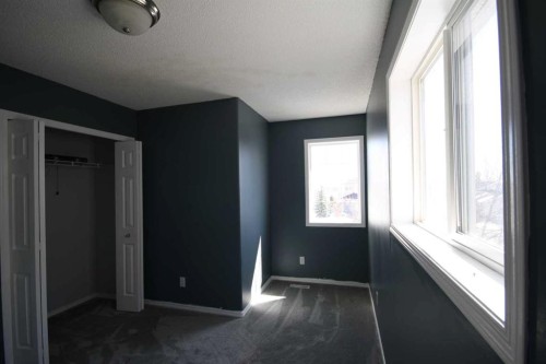 309 Bridleridge Way Sw, Calgary, AB - Indoor Photo Showing Other Room