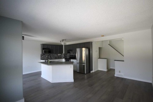309 Bridleridge Way Sw, Calgary, AB - Indoor Photo Showing Kitchen