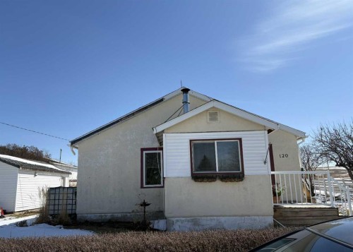 120 1 Avenue, Wimborne, AB - Outdoor With Exterior