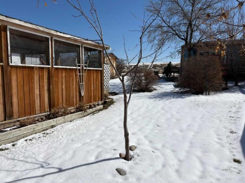 120 1 Avenue, Wimborne, AB - Outdoor