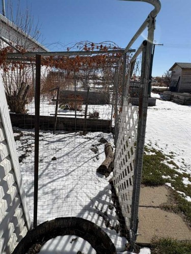 120 1 Avenue, Wimborne, AB - Outdoor